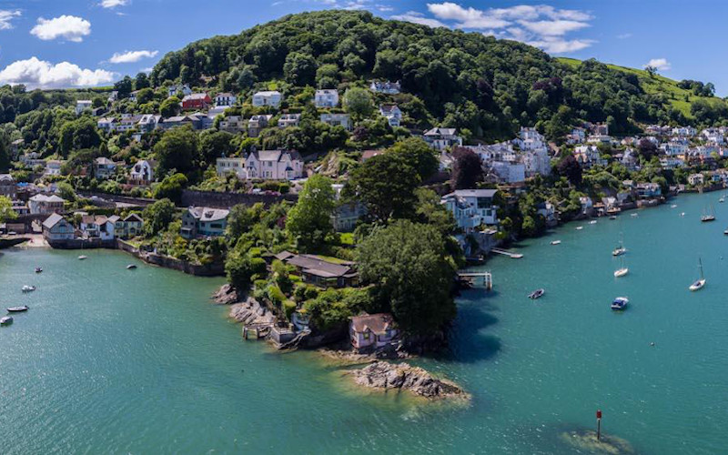 coastal cottages in devon