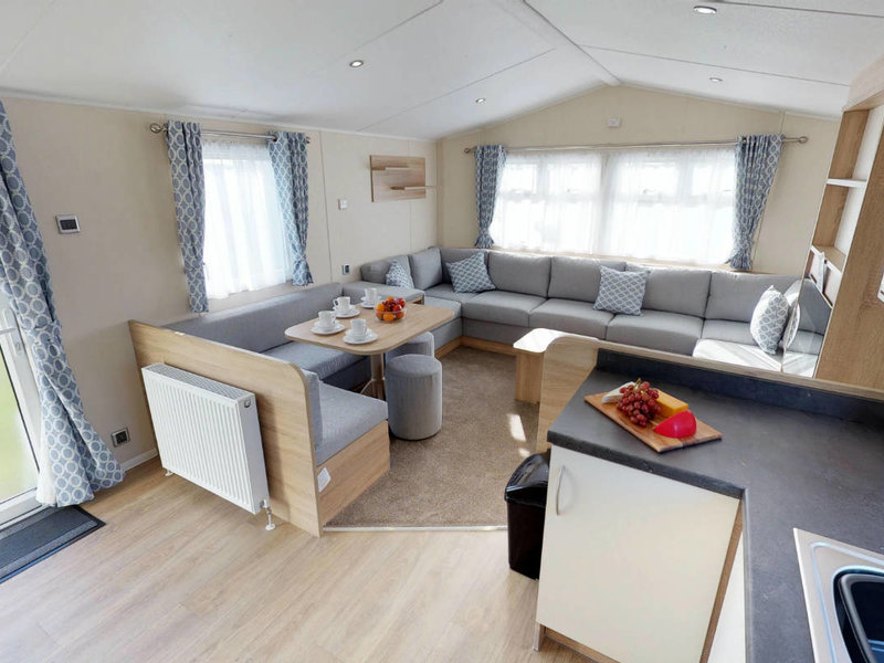 Gold Plus 2. Pet Friendly Caravan in Ashbourne