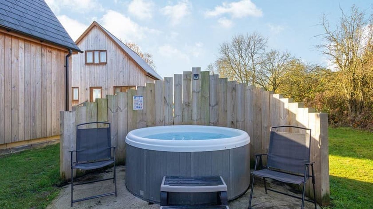 Photo of Oak Hot Tub Lodge